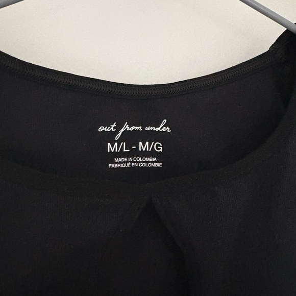 Urban Outfitters Black Cutout Top - Picture 6 of 6